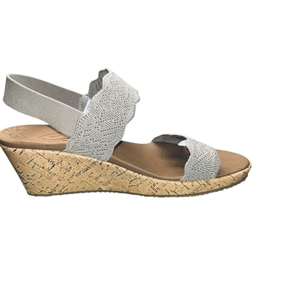 Skechers New Women’s Beverlee-Timeless Touch Wedge Sandal – Size 11 - Picture 3 of 12
